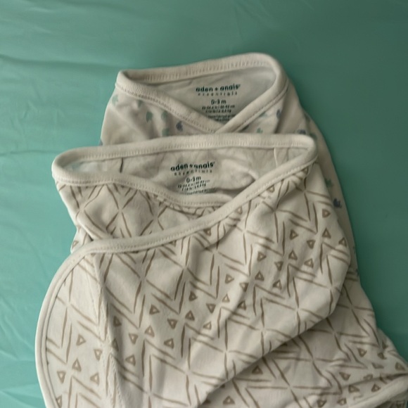 Newborn Velcro swaddles 0-3 month lot multiple colours - Picture 7 of 8